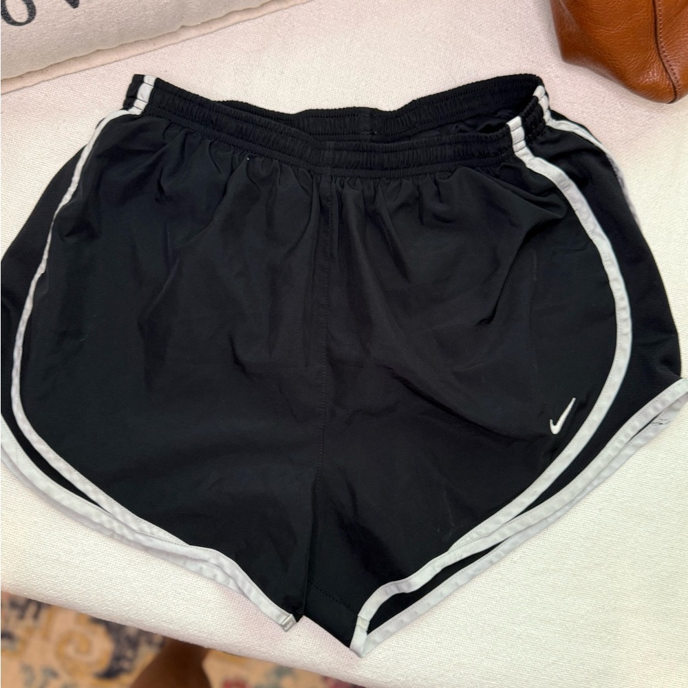 Nike Black Athletic Shorts Lightweight Elastic Waist